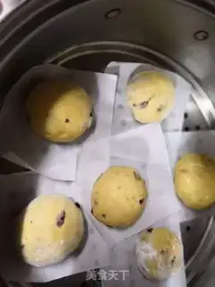 Make Cranberry pumpkin buns step 7