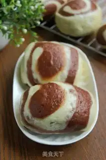 Make Double-coloured buns step 12