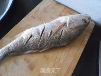 Make Burning yellow fish step 2