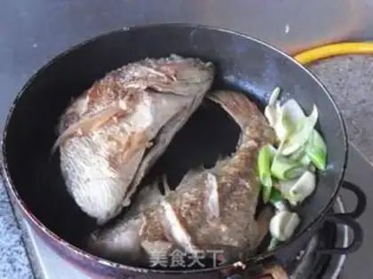 Make Burning yellow fish step 5