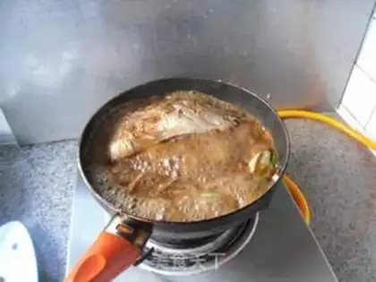 Make Burning yellow fish step 10