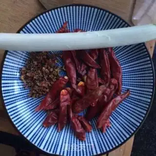 Make Spicy cabbage step 0