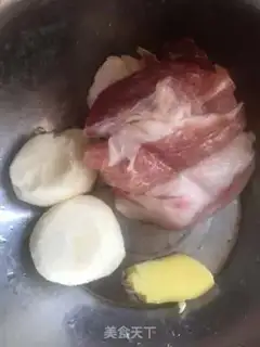 Make Horseshoe meatball soup step 0