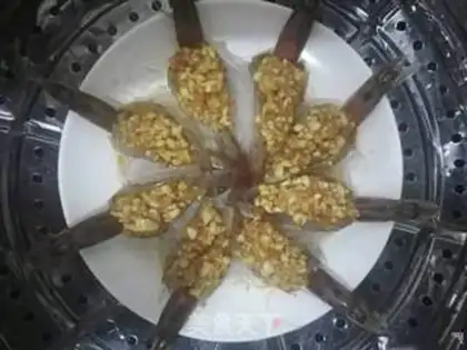 Make Garlic fan shrimp step 5