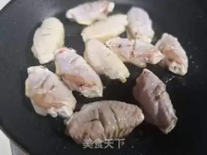 Make Red-burned Coke chicken step 1