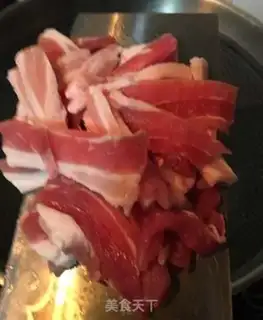 Make Flower stew with hot pink skin step 1