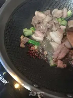 Make Flower stew with hot pink skin step 6