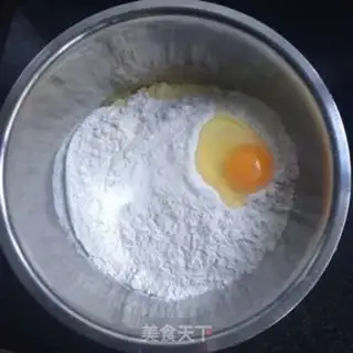 Make Eggs and noodles step 0