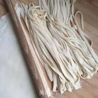Make Eggs and noodles step 4