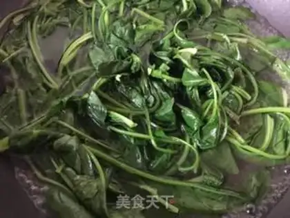 Make A spinach mix fan step 2