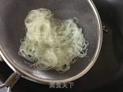 Make A spinach mix fan step 3