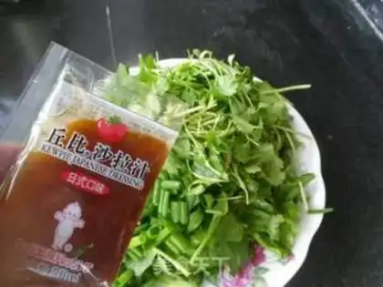 Make Salad with spinach step 5
