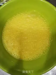 Make Cream fried eggs step 1