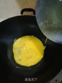Make Spinach fried eggs step 1