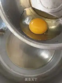 Make Red-mouthed green parrot egg soup step 2