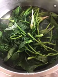 Make Red-mouthed green parrot egg soup step 4