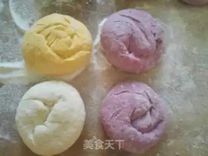 Make The embroidery bun step 16