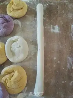 Make The embroidery bun step 17