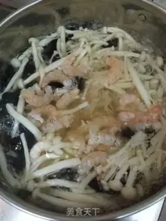 Make Molybdenum mushroom shrimp soup step 7