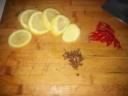 Make Lemon with pepper chicken claws step 6