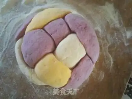 Make The embroidery bun step 23