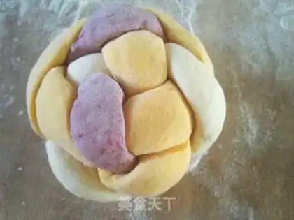 Make The embroidery bun step 24