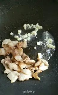 Make Five flowers and a bitter melon step 2