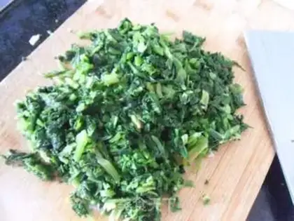 Make Shrimp, celery leaves step 5