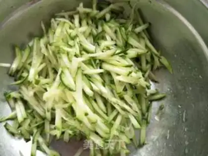 Make Mustard butter cucumbers with golden needle mushrooms step 3
