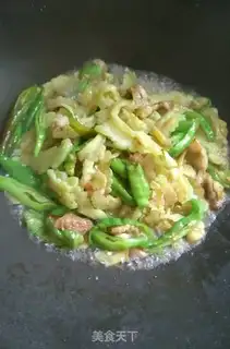 Make Five flowers and a bitter melon step 5