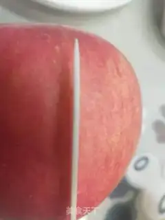 Make Apple cut flowers step 1