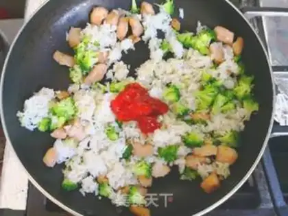 Make Chicken fried rice with cheese sauce step 7