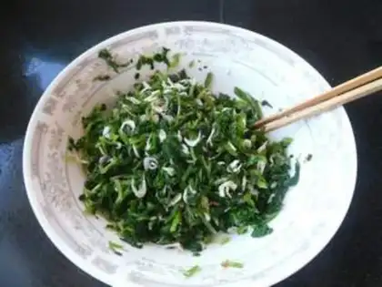 Make Shrimp, celery leaves step 10