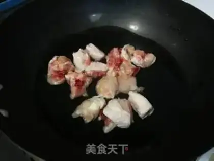 Make Three chickens for chestnuts step 3