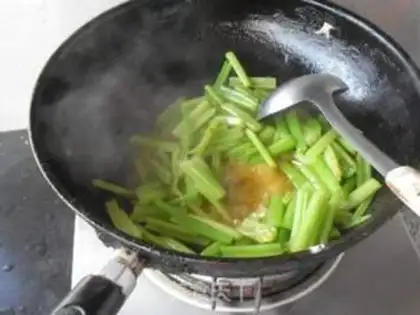 Make The apricot and celery step 8