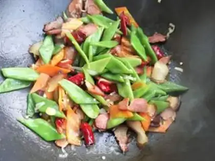 Make Garlic sprouts step 5