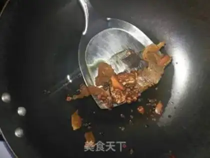 Make Spicy red oil step 5