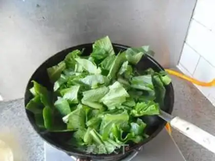Make Potato chips and cabbage step 4