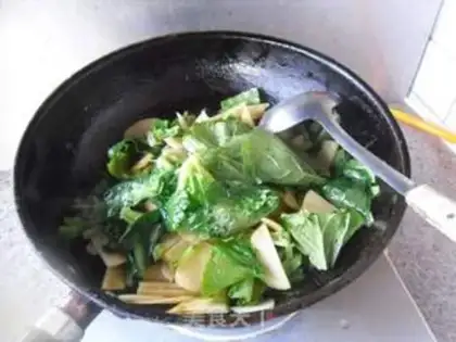 Make Potato chips and cabbage step 7