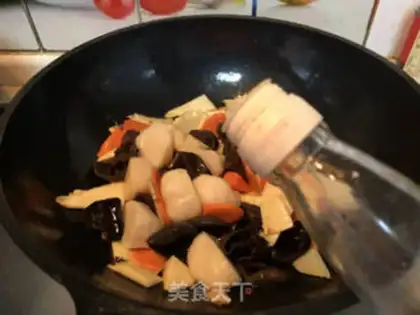 Make A fishball in winter step 5