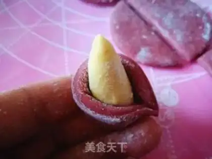 Make Twenty-eight of the steaming heart step 8