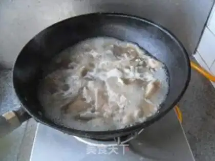 Make The cabbage is burning the mushrooms step 3