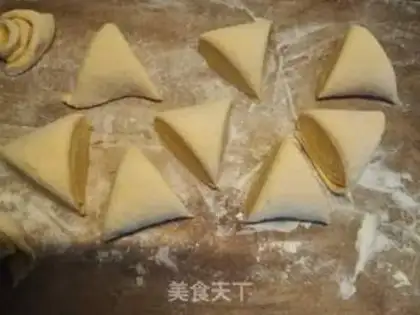 Make Pumpkin rolls step 8