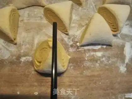 Make Pumpkin rolls step 9