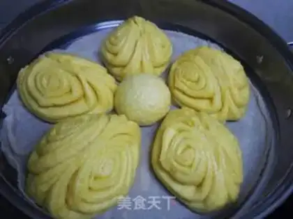 Make Pumpkin rolls step 13