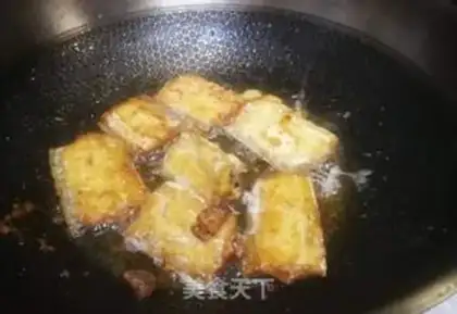 Make Jell-O fish step 2