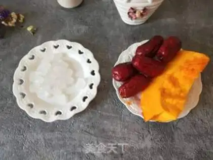 Make Pumpkin date soup step 0
