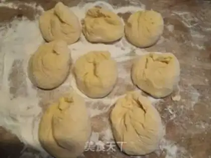 Make Pig buns step 5