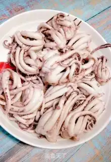 Make Spicy squid step 1