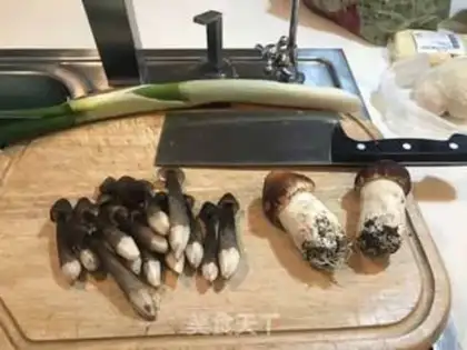 Make Onion mushroom rice step 2